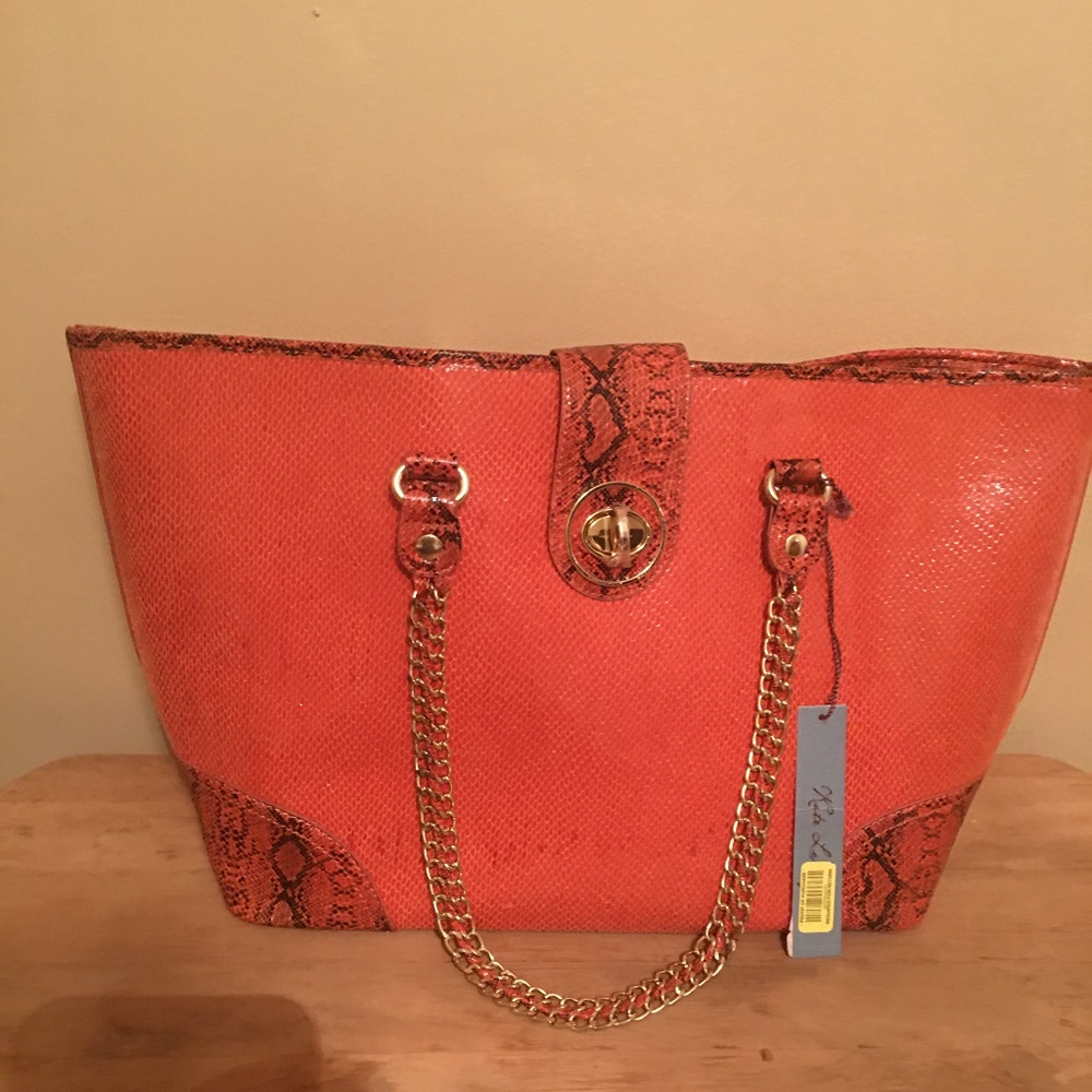Handle Classic Tote Bag